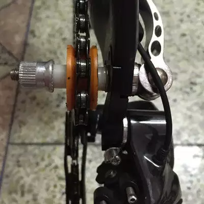 Super B Repose Chaîne Pour Le Transport Du Vélo 6 Super B Repose Chaîne Pour Le Transport Du Vélo – Image 4